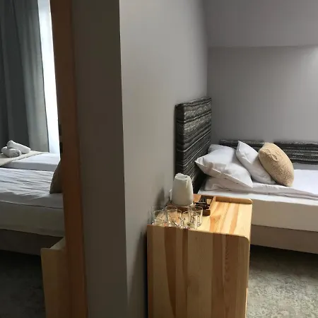 Janosik Guest house 3*